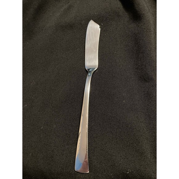 Zwilling J.A. Henckels BELLASERA Glossy 18/10 Stainless Master Butter Knife - Picture 1 of 7